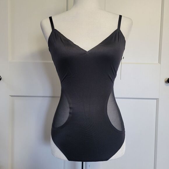 Sam Edelman Bonded Thong bodysuit in black - Picture 5 of 9